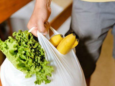 Malas posturas al cargar con la compra – Jaione Fisioterapia